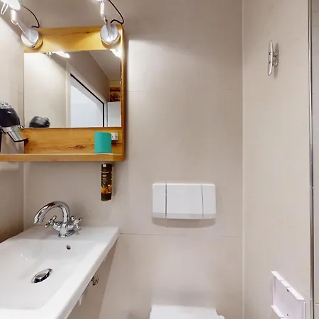 Alpenblick Coliving - Self Check In By Homenhancement