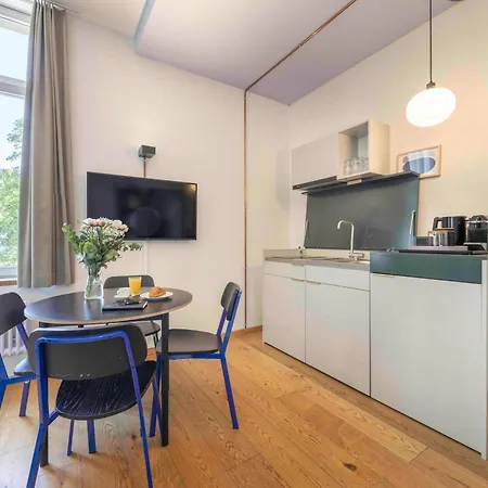 Alpenblick Coliving By Homenhancement - Self Check In شقة *
